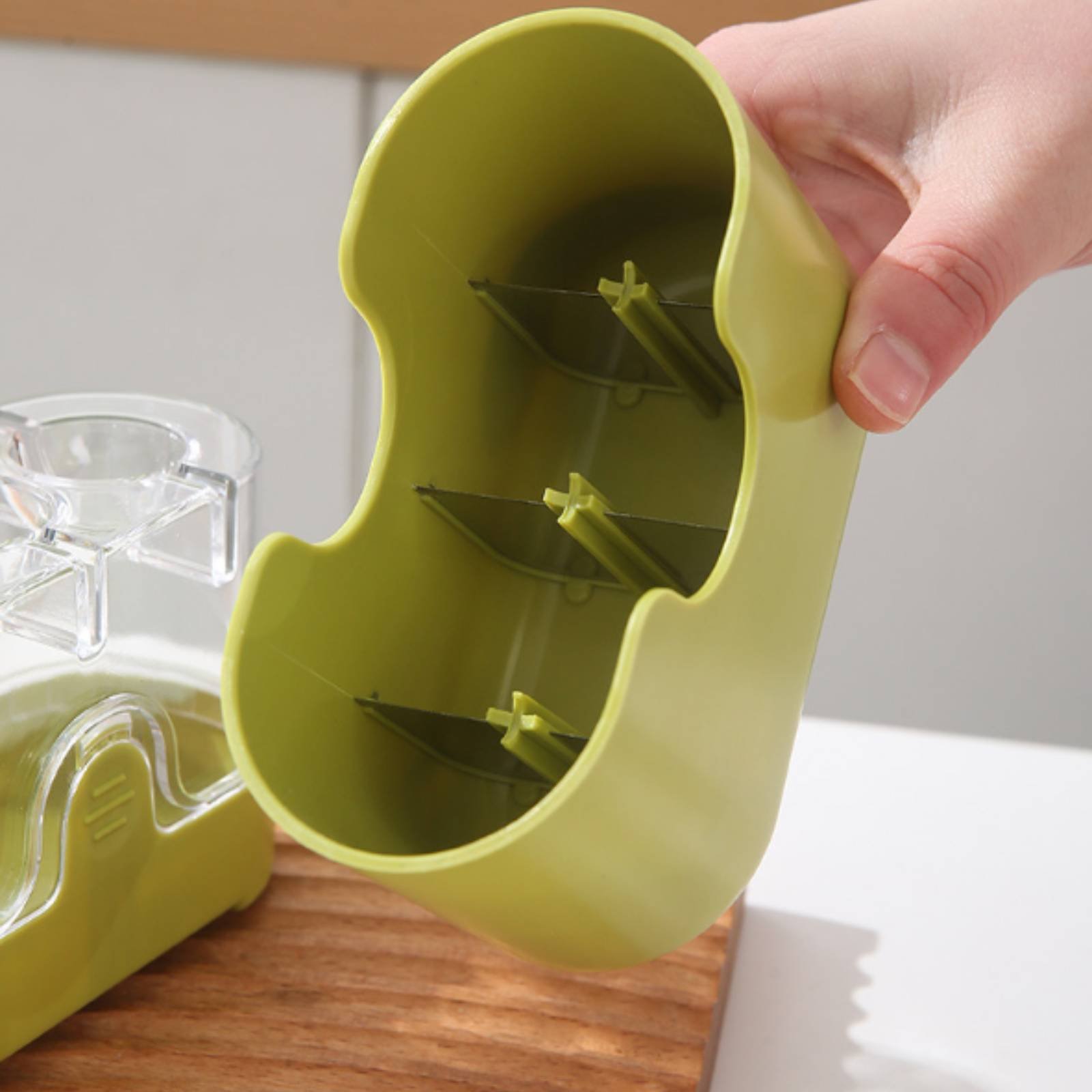 2-in-1 Cherry Pitter and Cutte - Kitchen Gadgets And Tools のレビューと価格